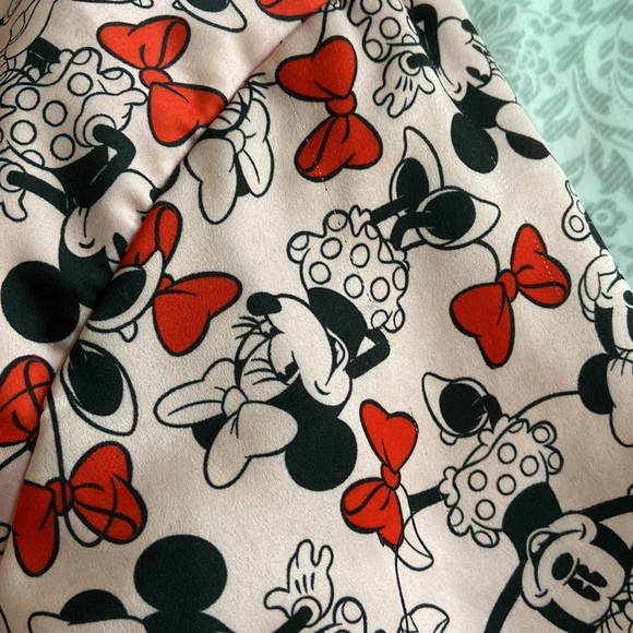 Disney’s girl’s Minnie Mouse bomber jacket - Picture 4 of 6